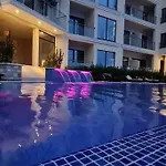 Super Cute Home With Sea & Montain View, Pool, Sauna, Hottube, Steaming, Gym, Garden And More