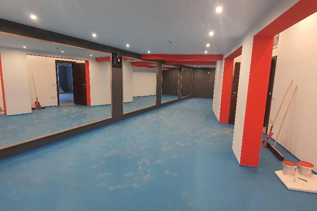 Super Cute With Sea & Montain View, Pool, Sauna, Hottube, Steaming, Gym, Garden And