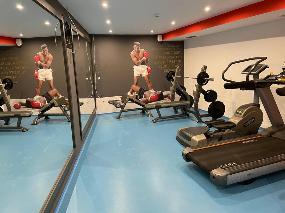 Super Cute With Sea & Montain View, Pool, Sauna, Hottube, Steaming, Gym, Garden And Apartment *