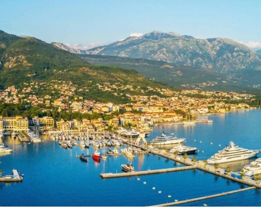 Super Cute With Sea & Montain View, Pool, Sauna, Hottube, Steaming, Gym, Garden And