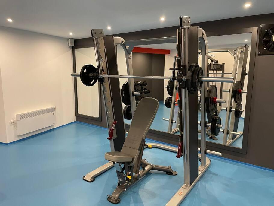 Super Cute With Sea & Montain View, Pool, Sauna, Hottube, Steaming, Gym, Garden And Apartment