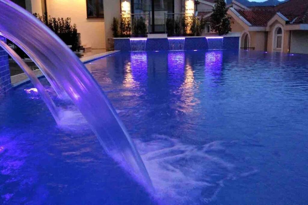 Super Cute With Sea & Montain View, Pool, Sauna, Hottube, Steaming, Gym, Garden And Apartment