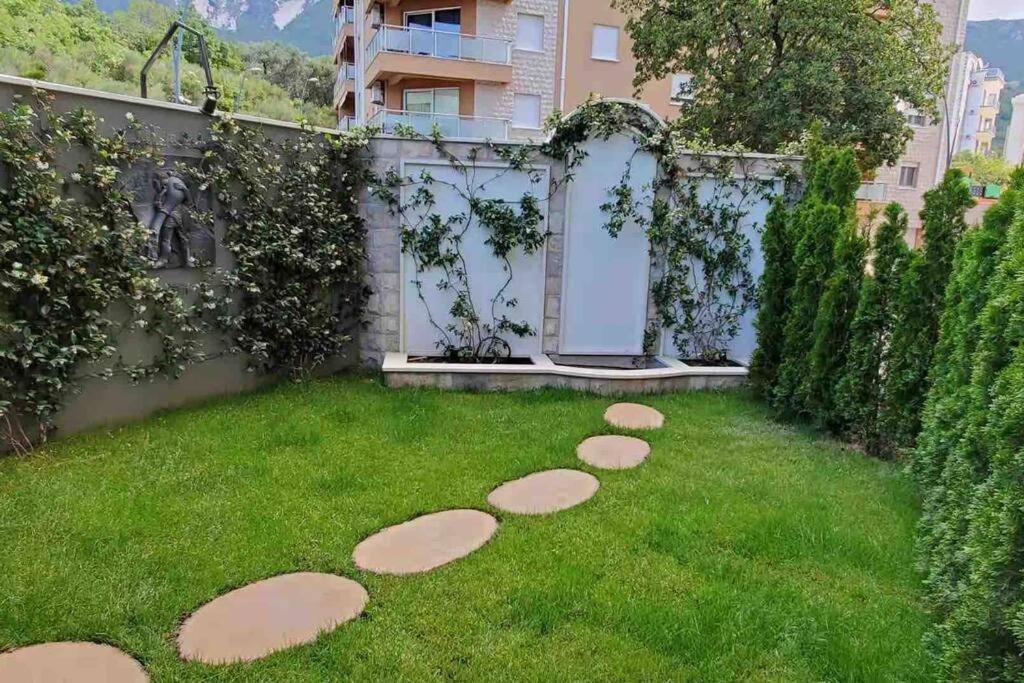 Super Cute With Sea & Montain View, Pool, Sauna, Hottube, Steaming, Gym, Garden And